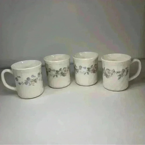 Arcopal France Champetre 4 coffee cups/mugs 
3 1/2” H x 3 1/2"D. Vintage Floral - Picture 2 of 9